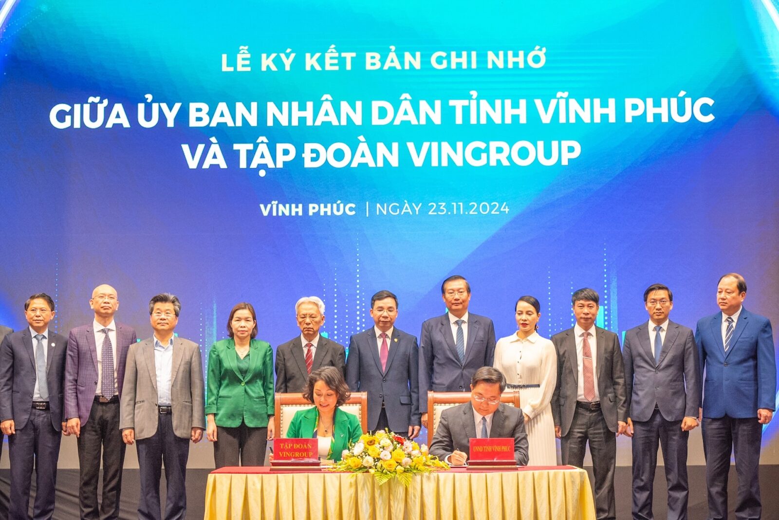 sdcwcf UBND TỈNH VĨNH PHÚC VÀ TẬP ĐOÀN VINGROUP KÝ KẾT THỎA THUẬN HỢP TÁC TOÀN DIỆN VỀ CHUYỂN ĐỔI XANH