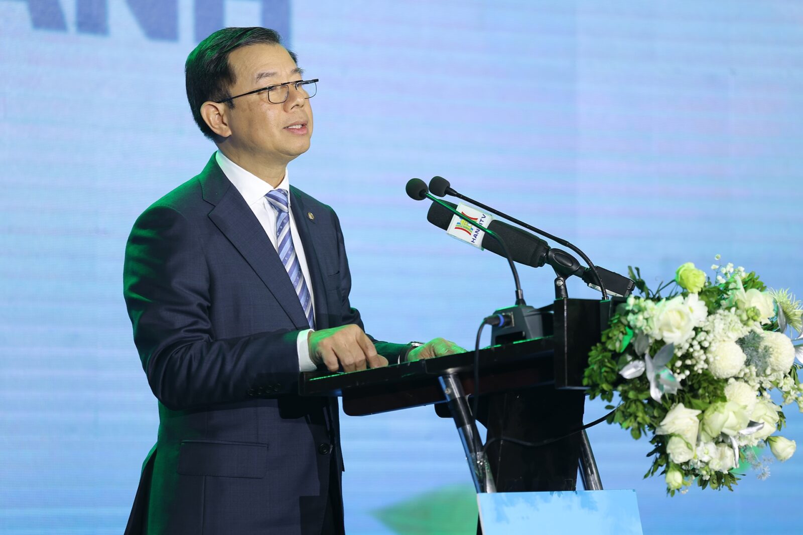 ge VINGROUP PHÁT ĐỘNG CHIẾN DỊCH “VÌ THỦ ĐÔ TRONG XANH” - KÊU GỌI NGƯỜI DÂN CHUNG TAY GIẢM PHÁT THẢI